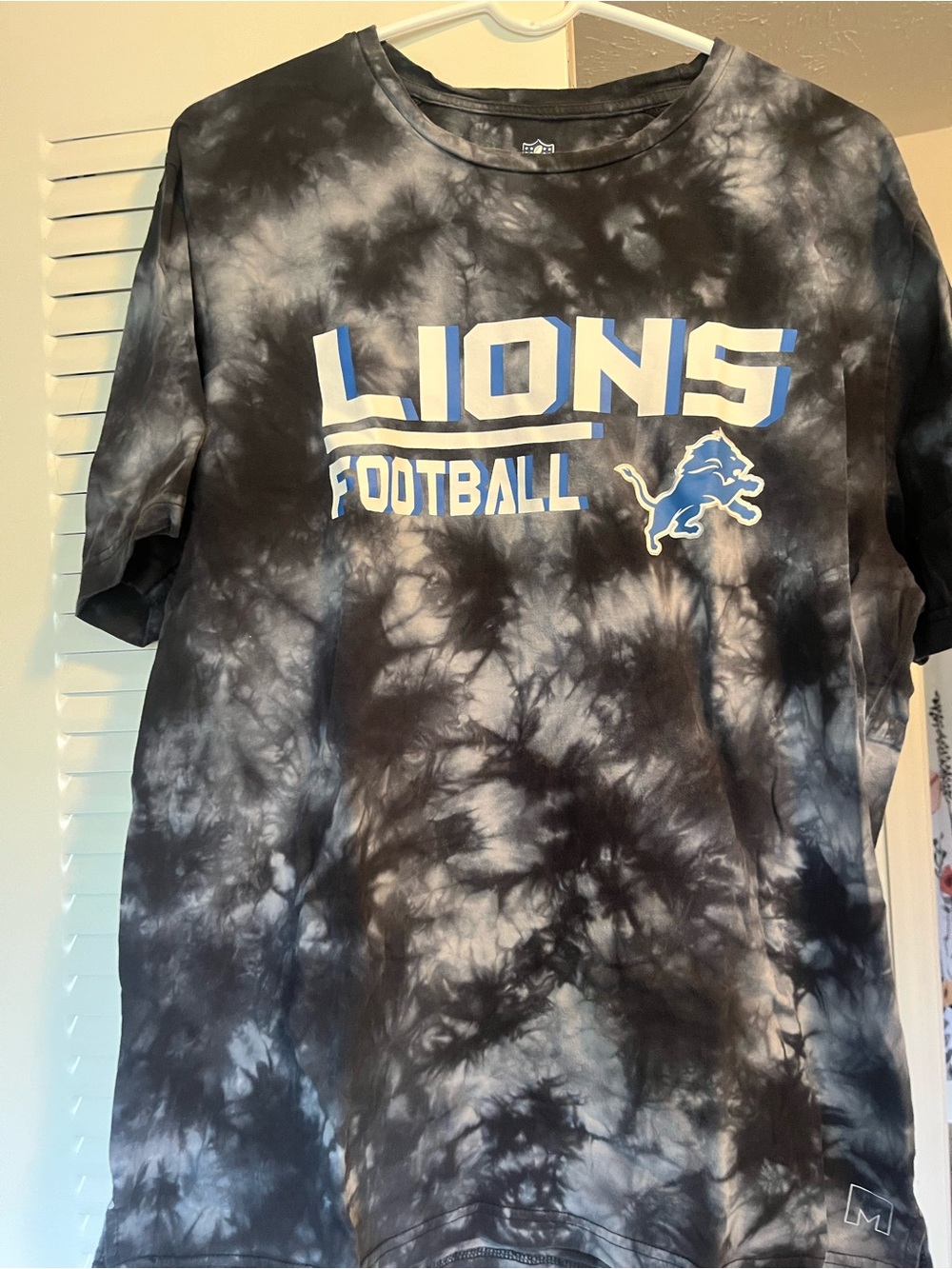 Detroit Lions Tie-Dye Football Tee - Black & Gray with Blue Logo